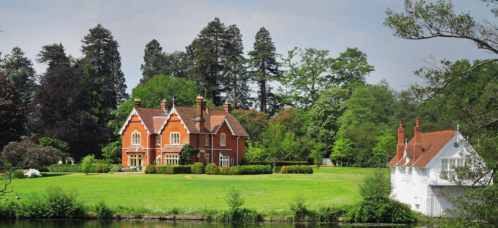 Moving out of London to Berkshire or Buckinghamshire